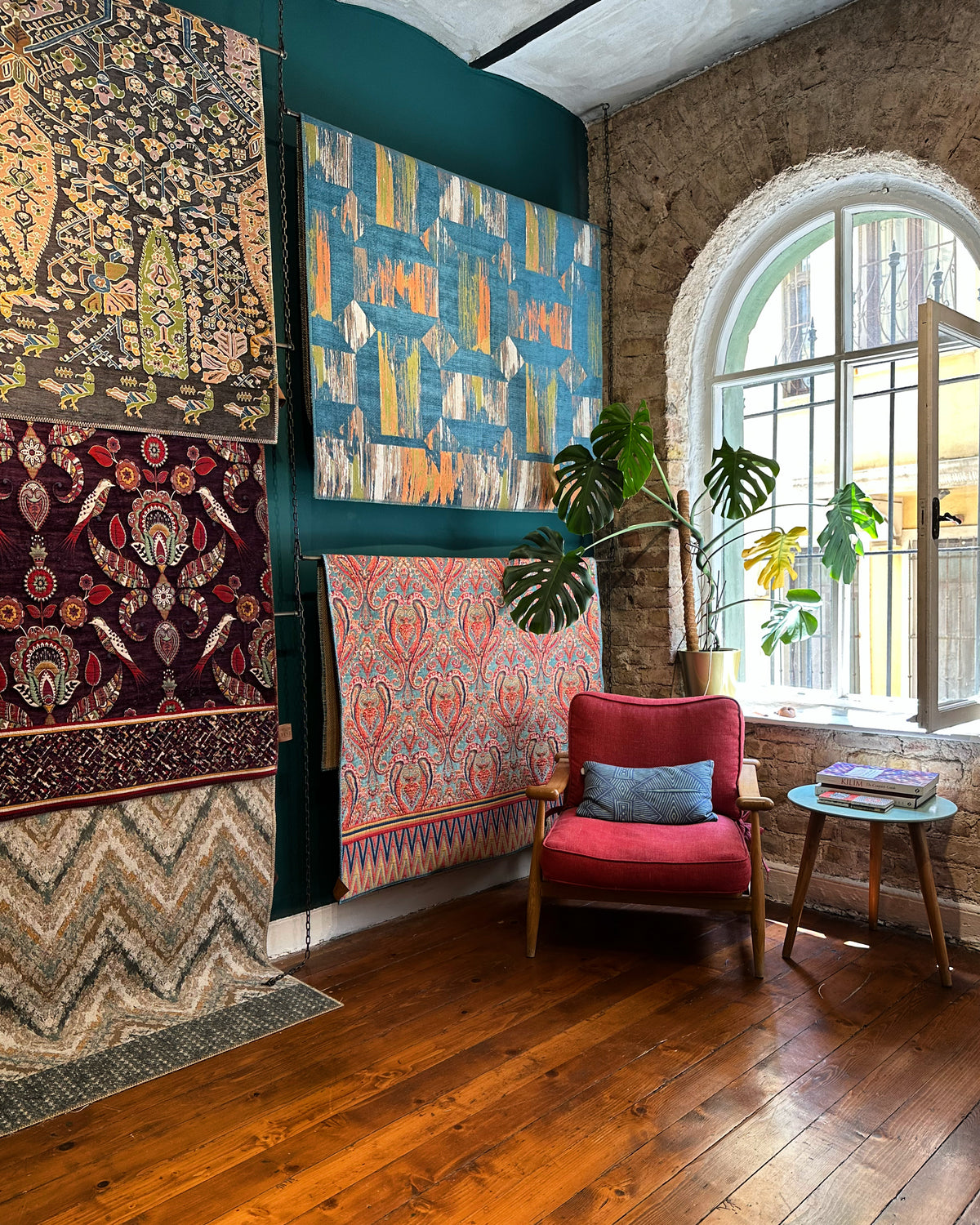 Feyz Contemporary Rugs & Home Design